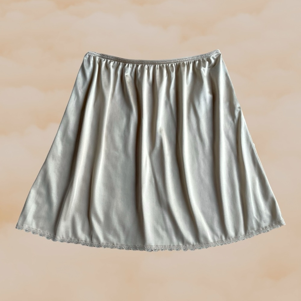 Vintage slip skirt by Warner's